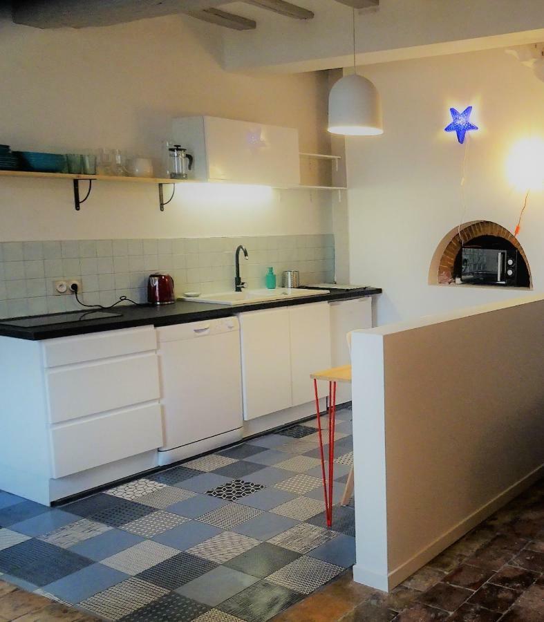 Appartement Spacieux Avec Une Vue Sur Tours Exterior foto