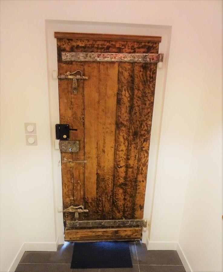 Appartement Spacieux Avec Une Vue Sur Tours Exterior foto